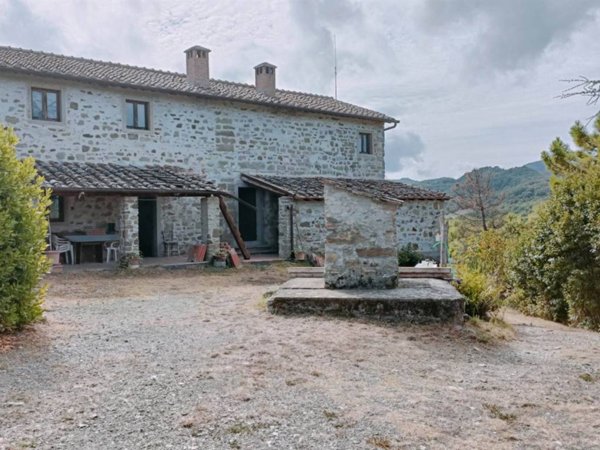 casa indipendente in vendita a Borgo San Lorenzo in zona Sagginale