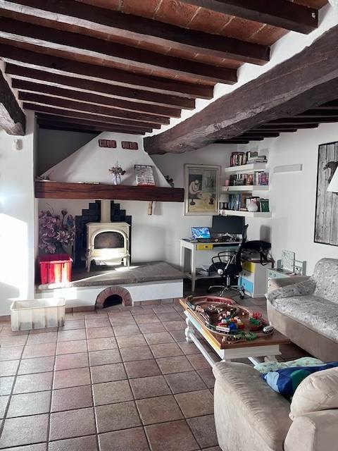 casa indipendente in vendita a Borgo San Lorenzo in zona Sagginale