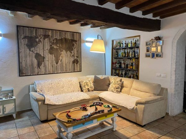 casa indipendente in vendita a Borgo San Lorenzo in zona Sagginale