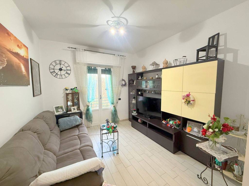 appartamento in vendita a Borgo San Lorenzo in zona Polcanto