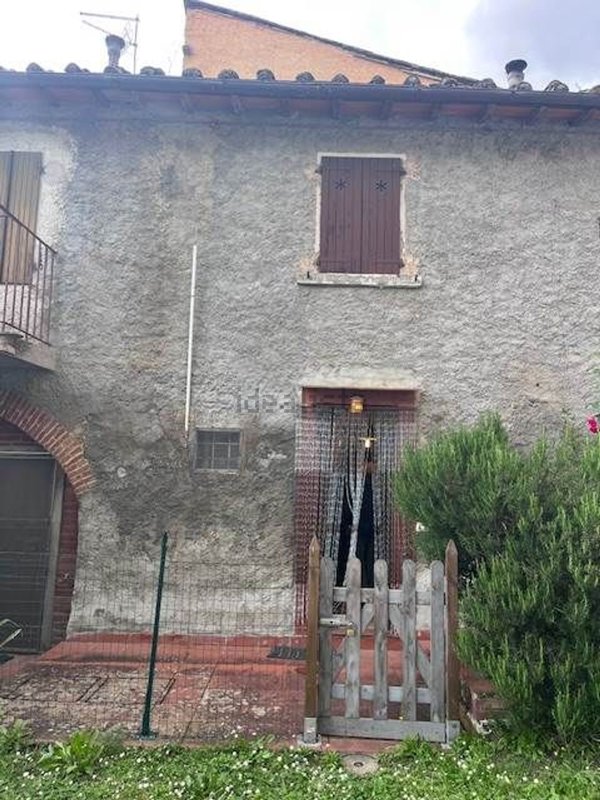appartamento in vendita a Borgo San Lorenzo in zona Luco di Mugello