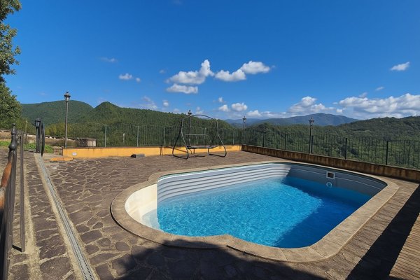 appartamento in vendita a Borgo San Lorenzo in zona Polcanto