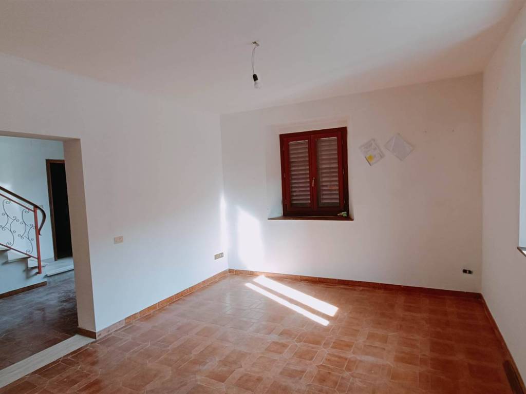 casa indipendente in vendita a Borgo San Lorenzo in zona Ronta