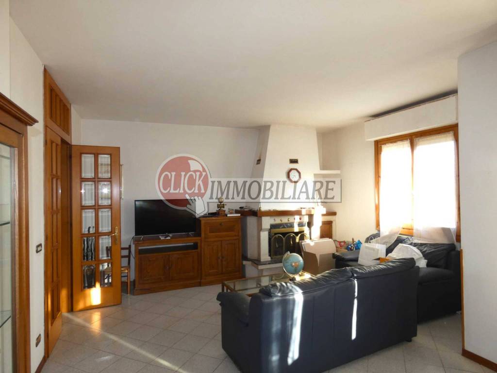 appartamento in vendita a Borgo San Lorenzo in zona Casaglia