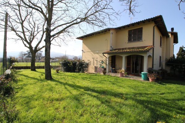 casa indipendente in vendita a Borgo San Lorenzo