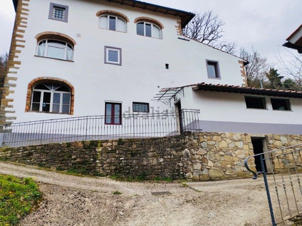 casa indipendente in vendita a Borgo San Lorenzo