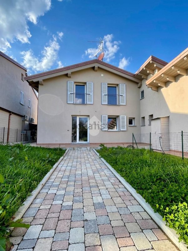 casa indipendente in vendita a Borgo San Lorenzo in zona Luco di Mugello