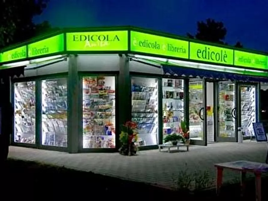 locale commerciale in vendita a Borgo San Lorenzo
