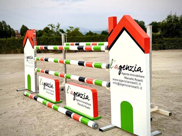 negozio in vendita a Borgo San Lorenzo in zona Rabatta