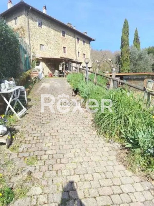 appartamento in vendita a Borgo San Lorenzo in zona Sagginale