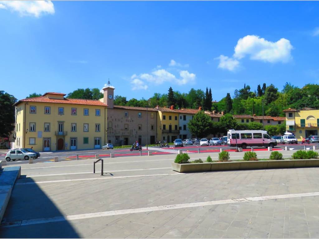 intera palazzina in vendita a Borgo San Lorenzo