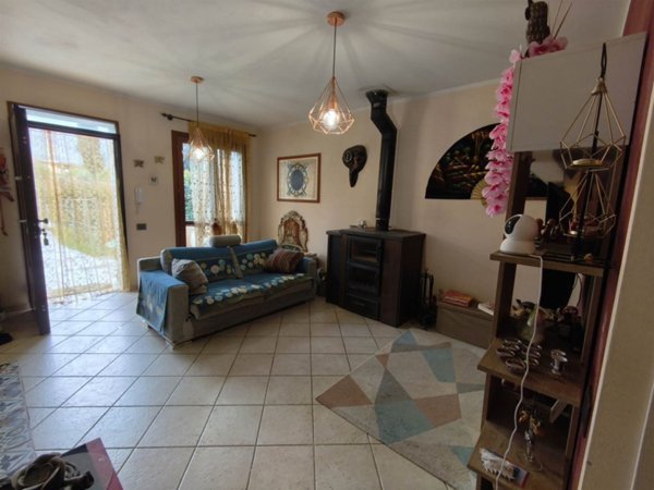 casa indipendente in vendita a Borgo San Lorenzo in zona Rabatta