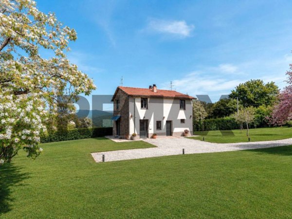 casa indipendente in vendita a Borgo San Lorenzo