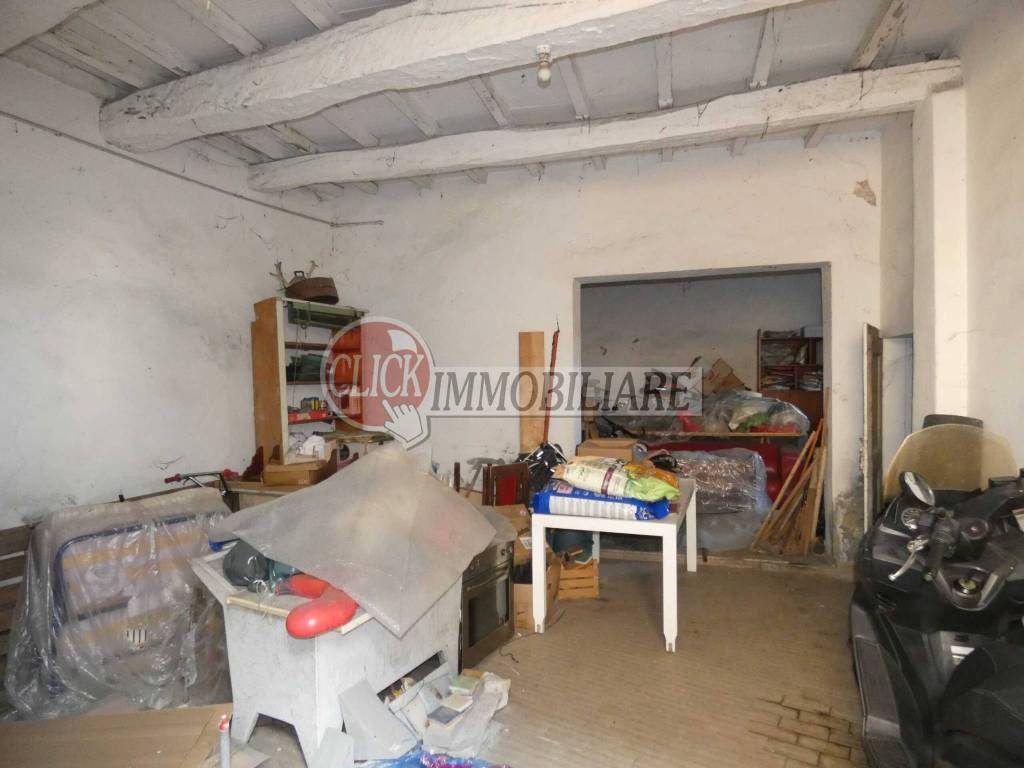 locale di sgombero in vendita a Borgo San Lorenzo