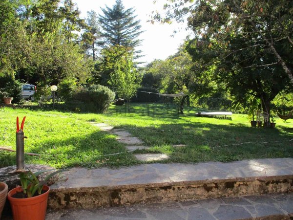 casa indipendente in vendita a Borgo San Lorenzo