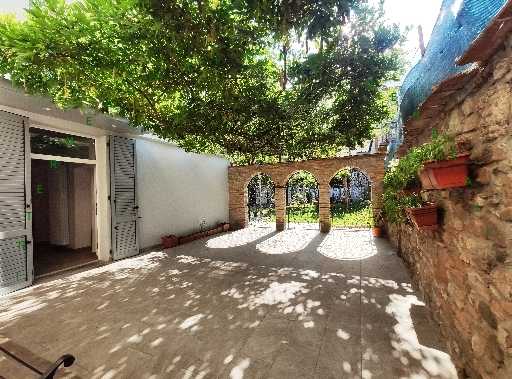 intera palazzina in vendita a Borgo San Lorenzo