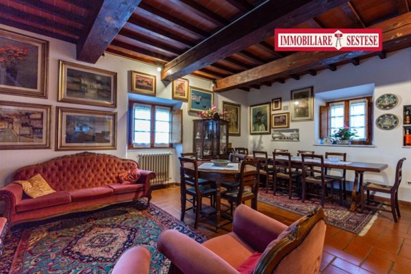 casa indipendente in vendita a Calenzano in zona Carraia