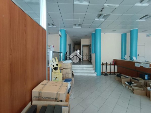 negozio in vendita a Calenzano