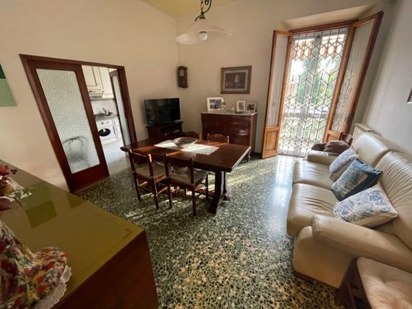 casa indipendente in vendita a Calenzano