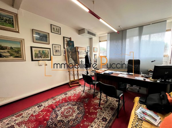 ufficio in vendita a Calenzano