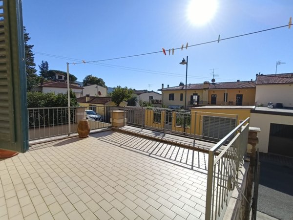 casa indipendente in vendita a Calenzano