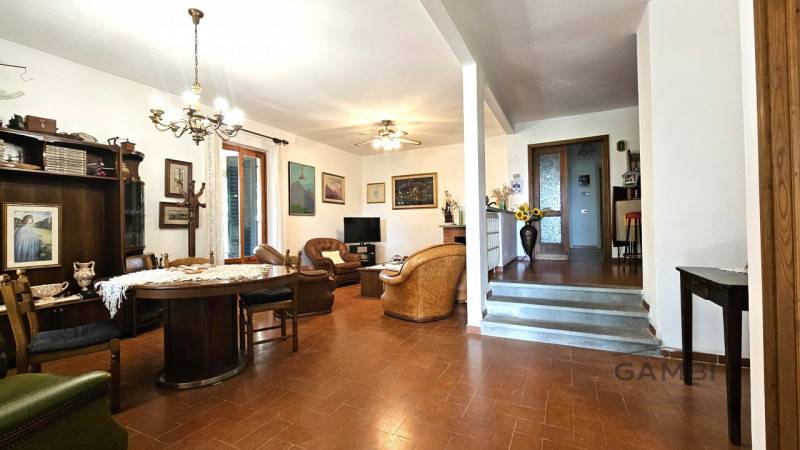 casa indipendente in vendita a Calenzano in zona Croci di Calenzano