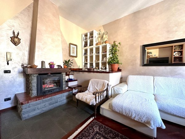 appartamento in vendita a Calenzano in zona Carraia