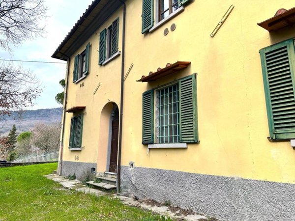 casa indipendente in vendita a Calenzano in zona Croci di Calenzano