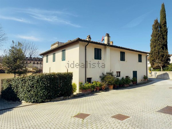 casa indipendente in vendita a Calenzano in zona Settimello