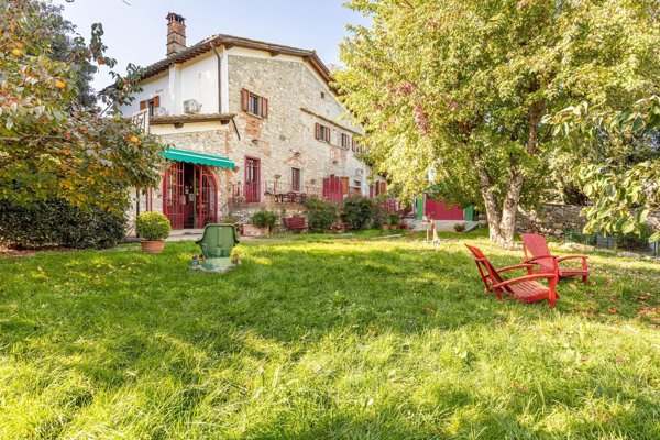 casa indipendente in vendita a Calenzano in zona Croci di Calenzano