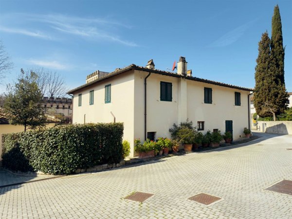 casa indipendente in vendita a Calenzano in zona Settimello