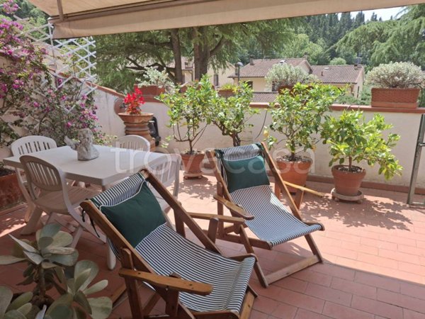 casa indipendente in vendita a Calenzano in zona Settimello