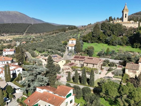 casa indipendente in vendita a Calenzano in zona San Donato