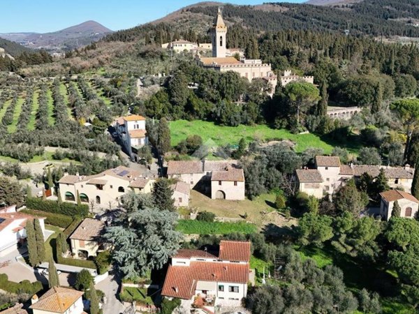 casa indipendente in vendita a Calenzano in zona San Donato
