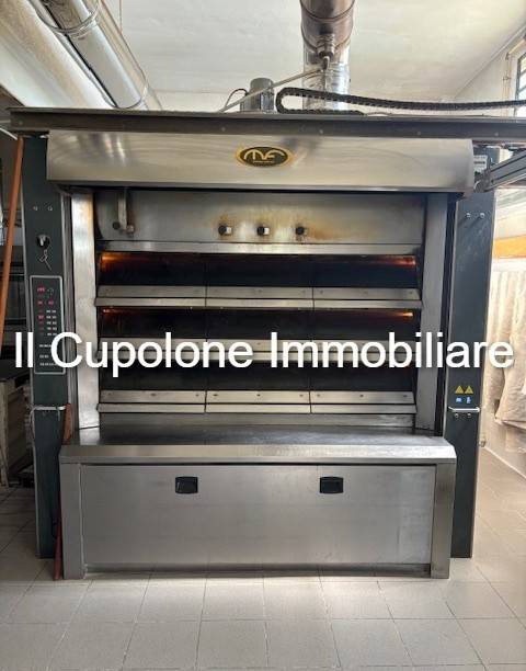 negozio in vendita a Calenzano