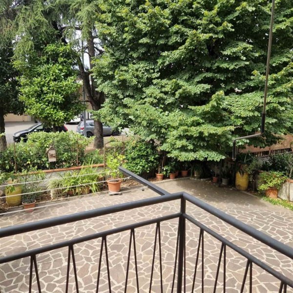 casa indipendente in vendita a Calenzano