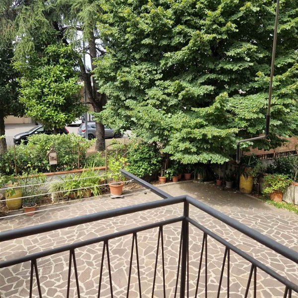 casa indipendente in vendita a Calenzano