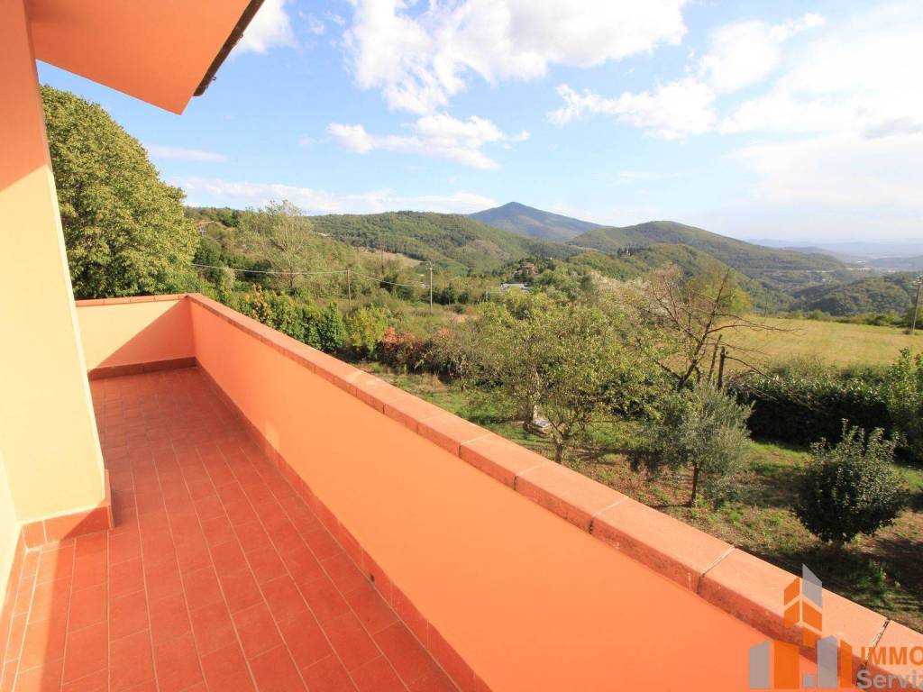 casa indipendente in vendita a Calenzano in zona Croci di Calenzano