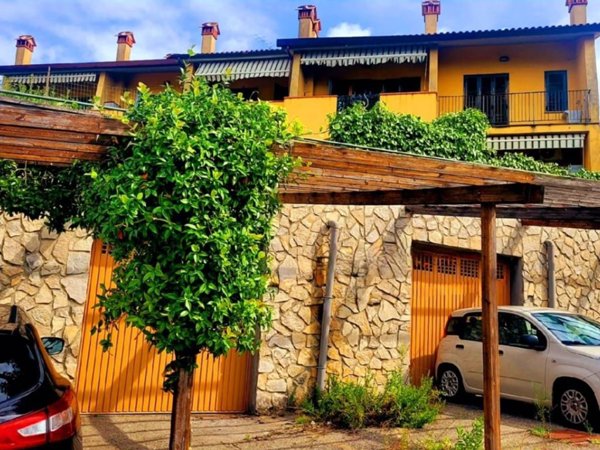 appartamento in vendita a Calenzano in zona Croci di Calenzano