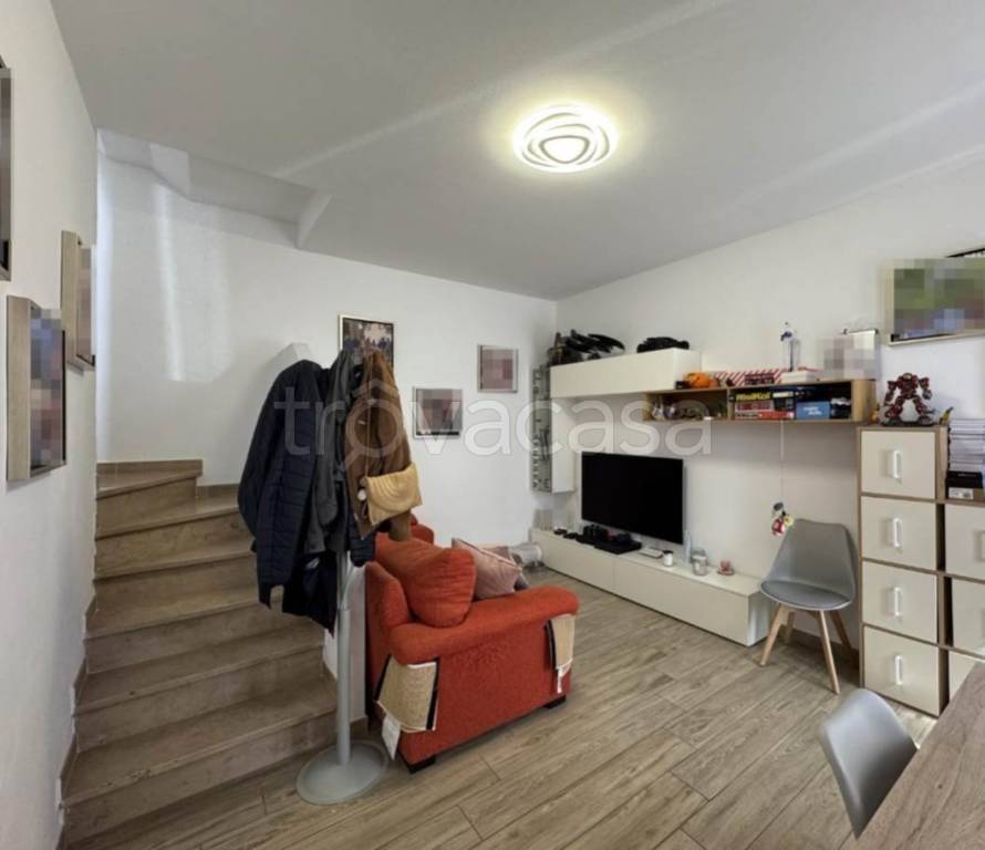 casa indipendente in vendita a Calenzano