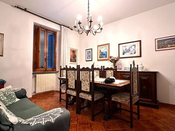 casa indipendente in vendita a Calenzano in zona Settimello