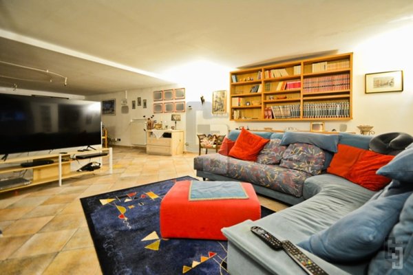 casa indipendente in vendita a Calenzano in zona Settimello