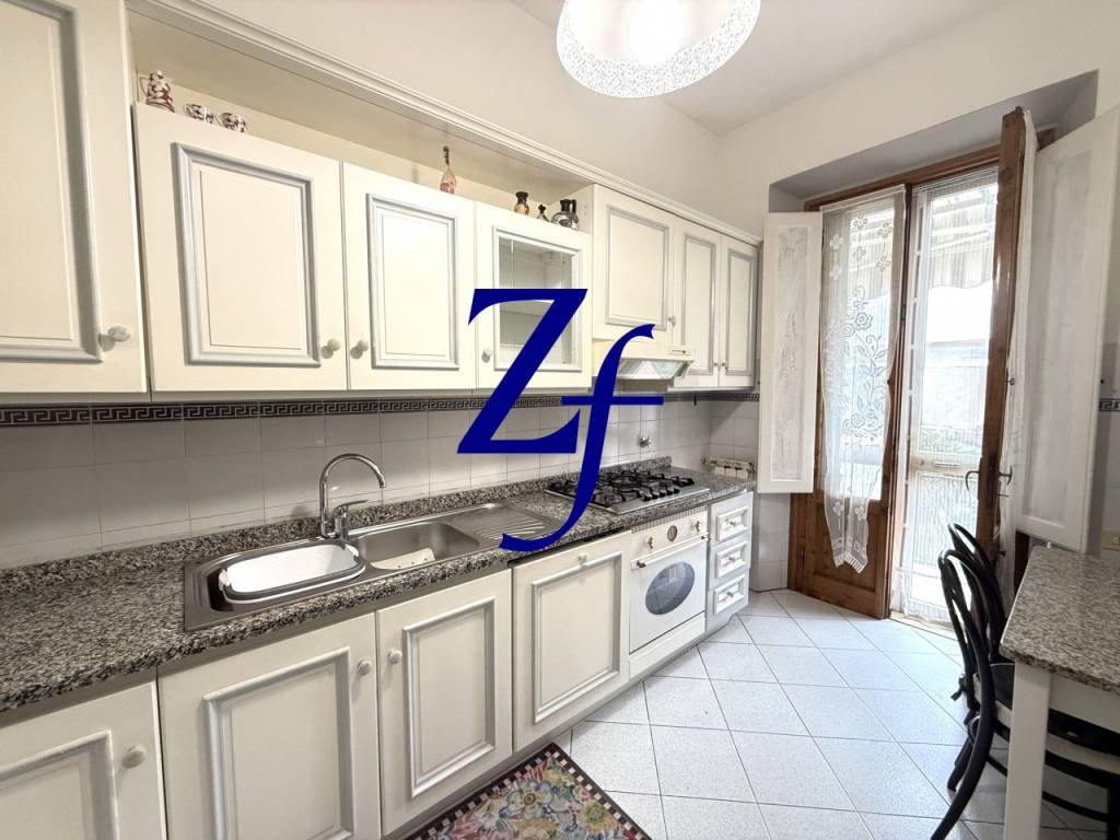 casa indipendente in vendita a Calenzano in zona Ponte alla Marina