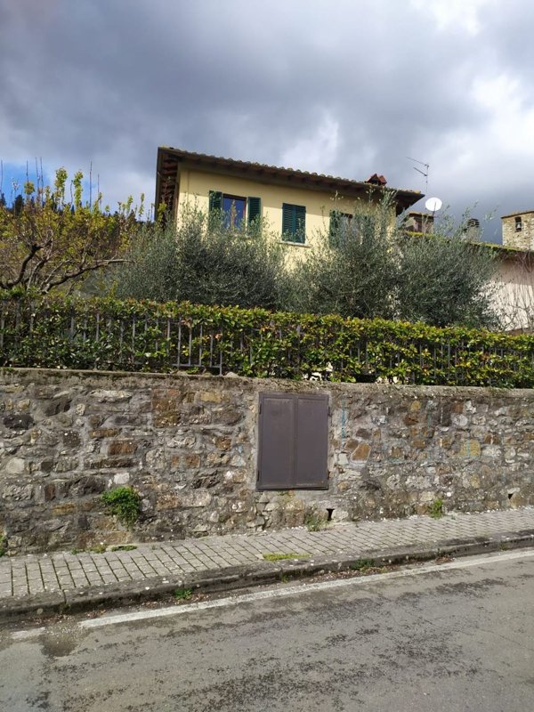 appartamento in vendita a Calenzano in zona Legri