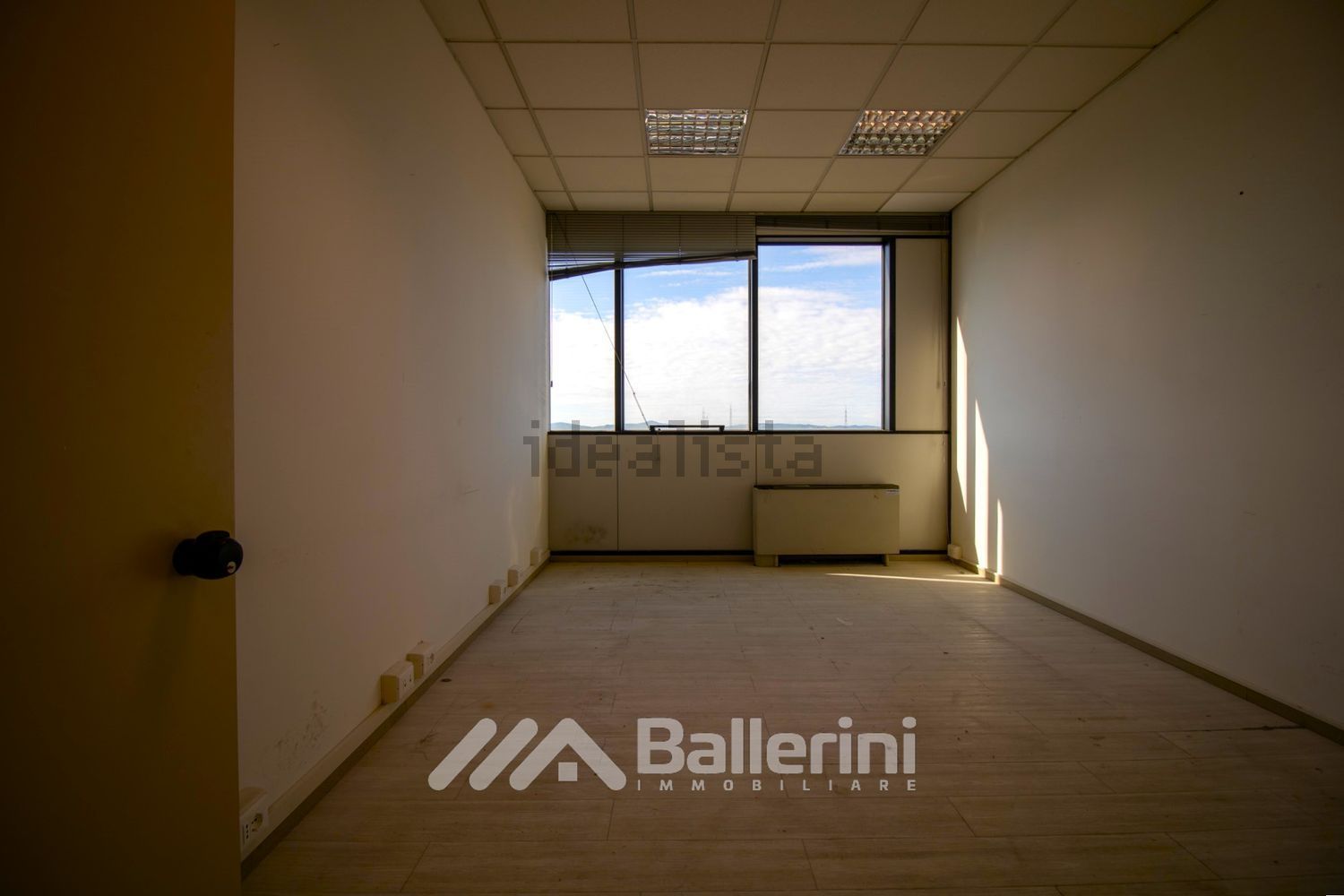 ufficio in vendita a Calenzano