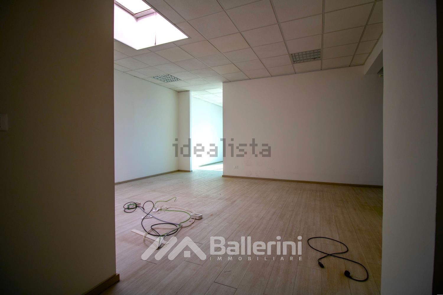 ufficio in vendita a Calenzano