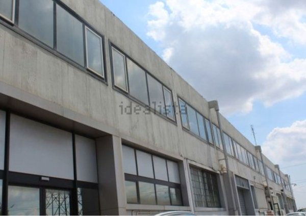 ufficio in vendita a Calenzano