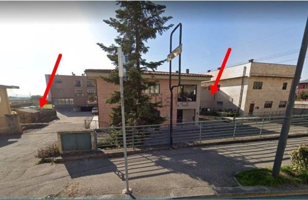 locale commerciale in vendita a Calenzano