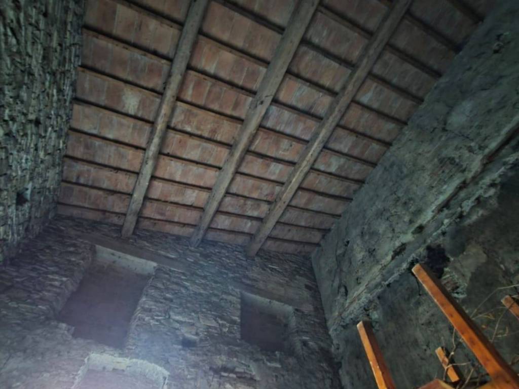 casa indipendente in vendita a Calenzano in zona Croci di Calenzano