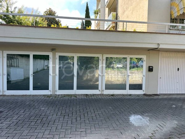 locale di sgombero in vendita a Calenzano